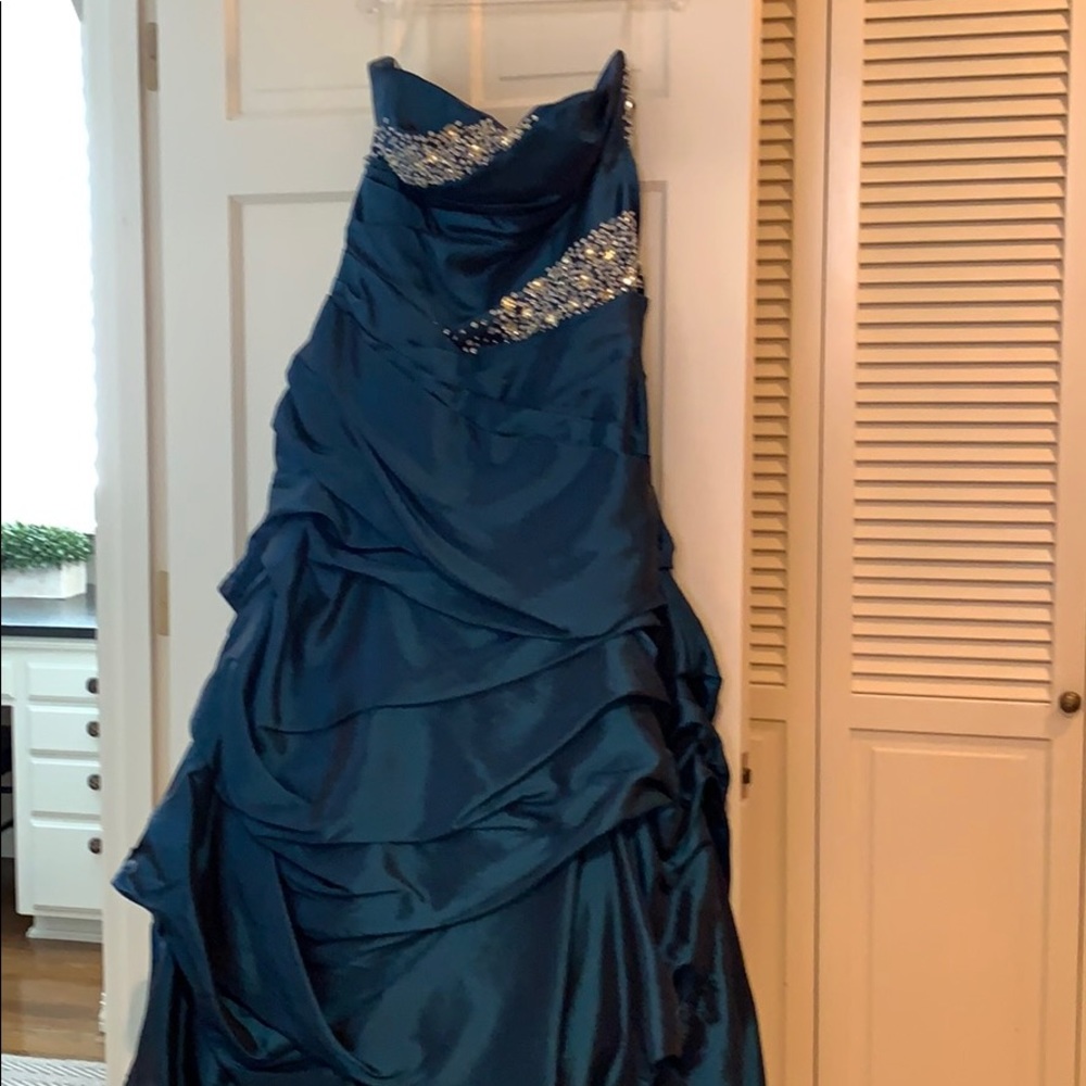 Teal formal dress. Beautiful ruched ball gown